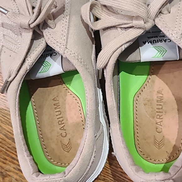 Cariuma Suede Sneakers Beige New - Picture 3 of 8